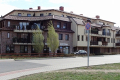 Az épület (1)